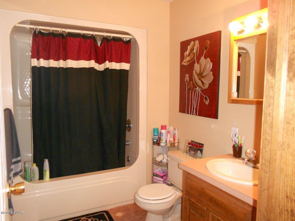 296 Sawmill Road Greentown, PA 18426 - Photo 41 of 69