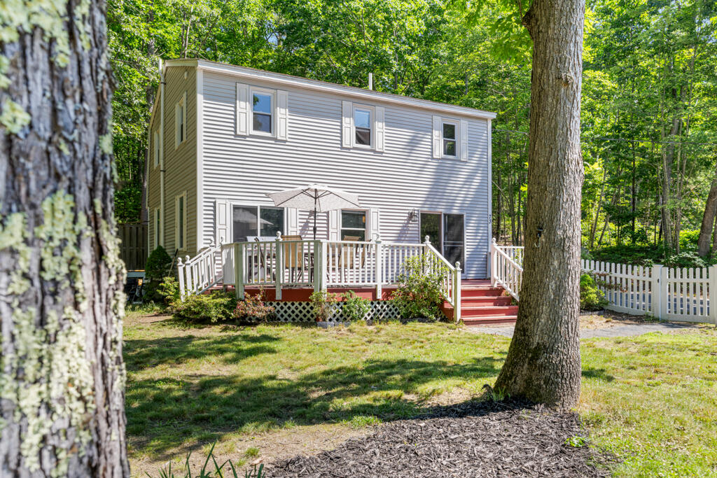 73 Whites Bridge Road Windham, ME 04062 - Photo 4 of 43 DSC00952