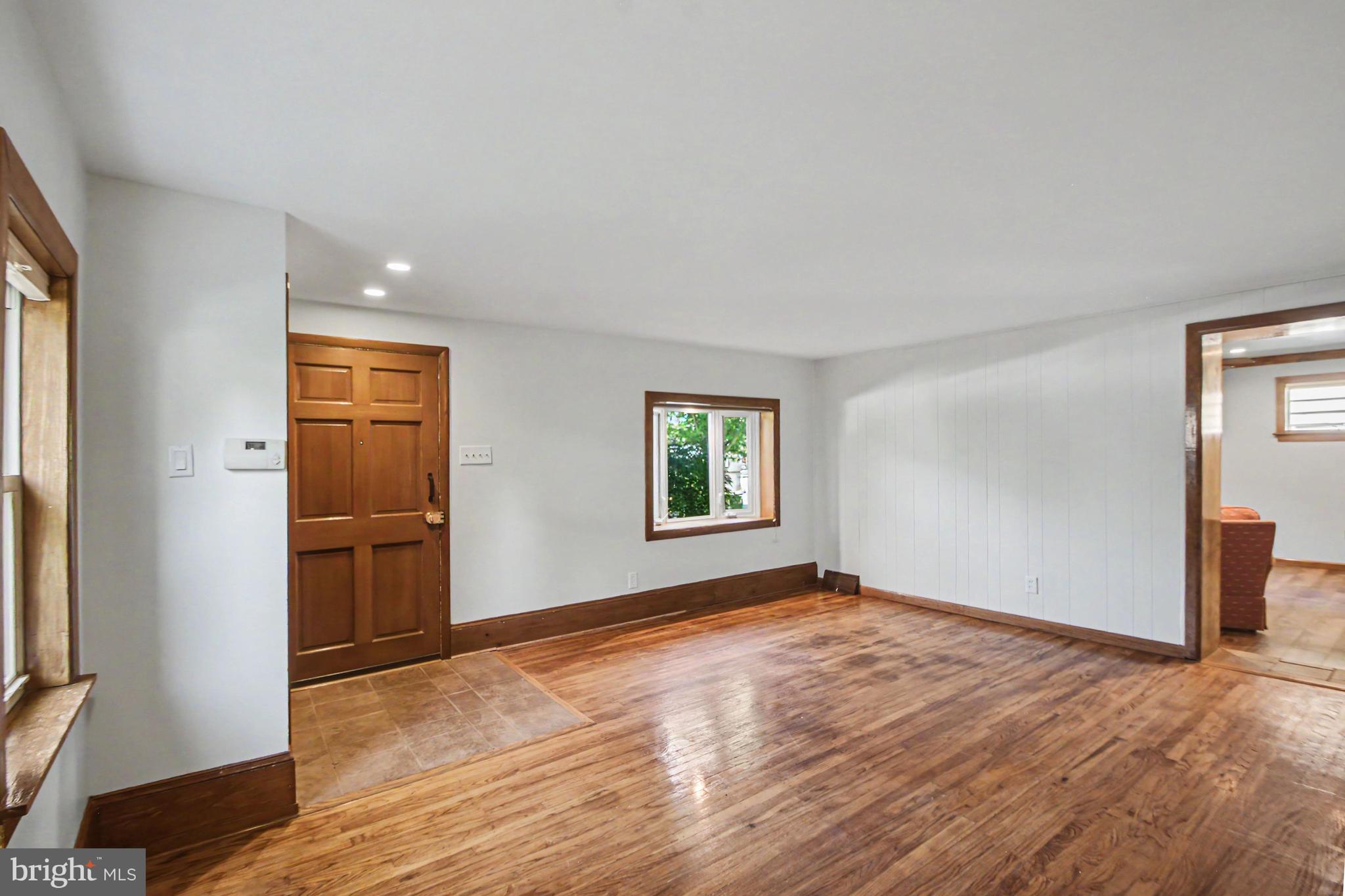 102 Redford Road Oreland, PA 19075 - Photo 15 of 43