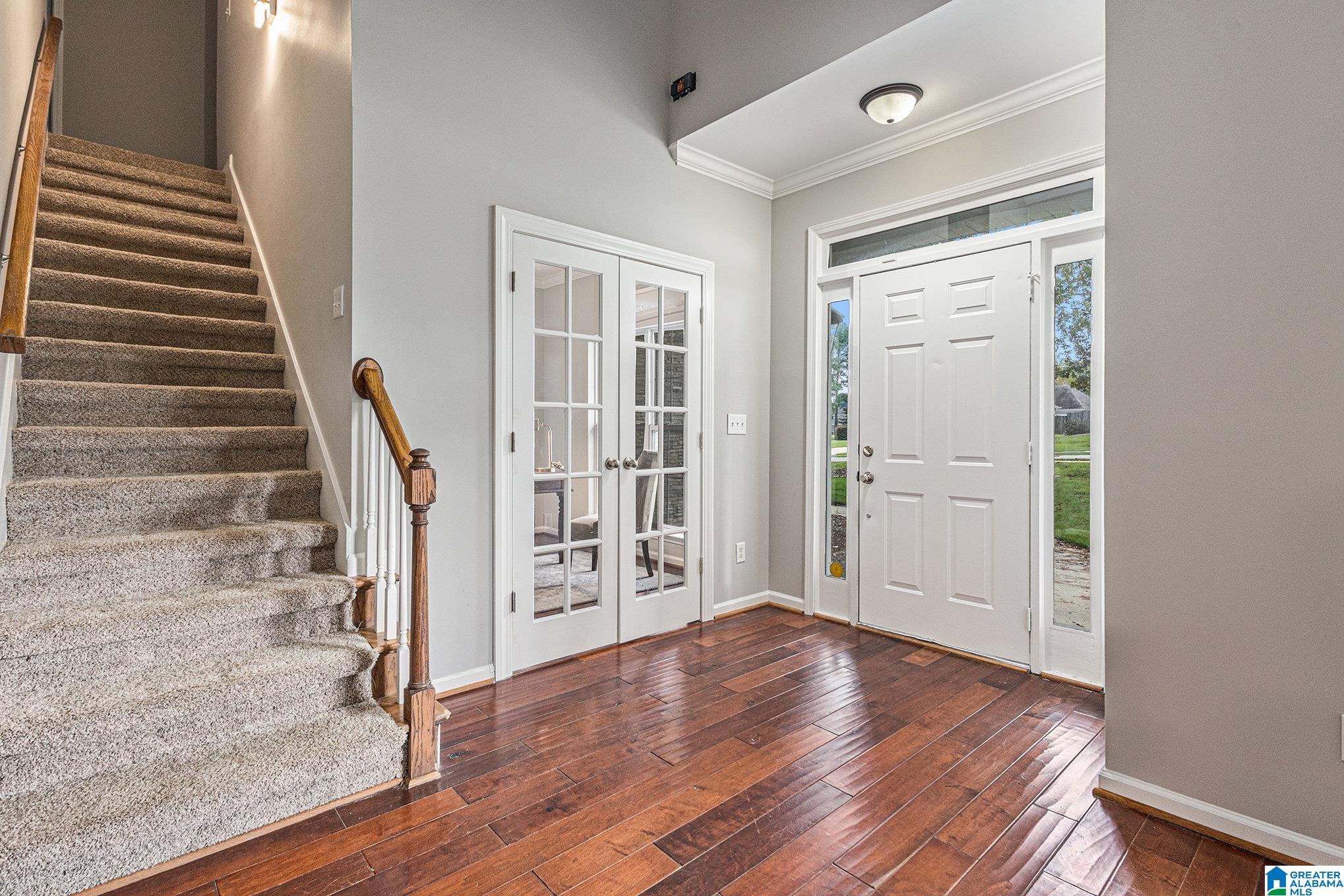 304 Wynlake Circle Alabaster, AL 35007 - Photo 2 of 25