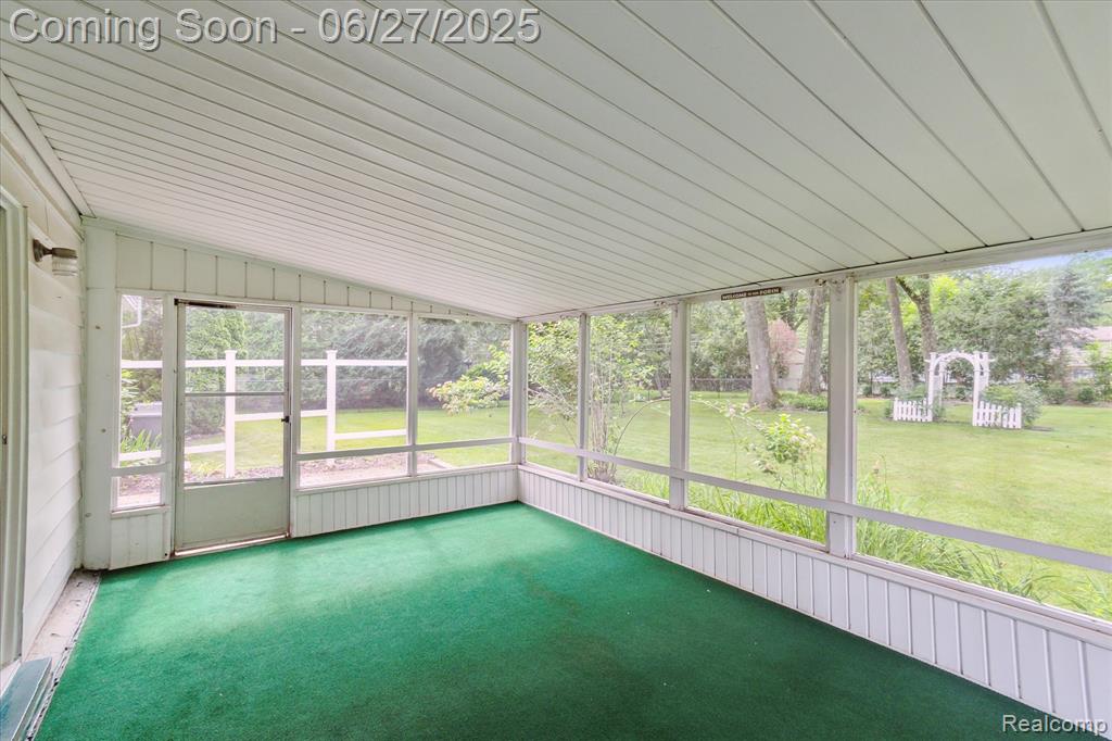 8327 Burning Bush Road Grosse Ile, MI 48138 - Photo 27 of 39 Gallery Image 27