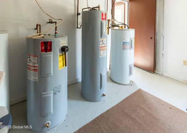 $599,900 | 17564 Highway 22, Berlin, NY 12022