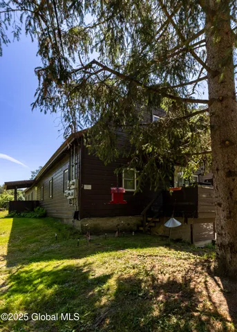 $599,900 | 17564 Highway 22, Berlin, NY 12022