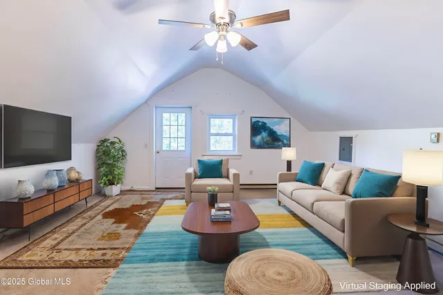 $599,900 | 17564 Highway 22, Berlin, NY 12022