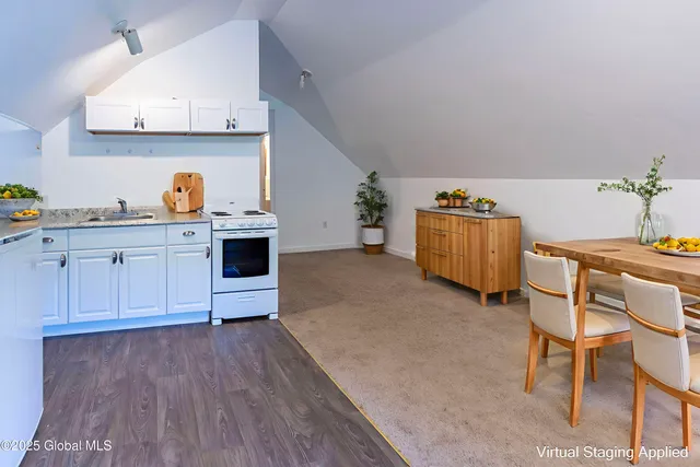 $599,900 | 17564 Highway 22, Berlin, NY 12022