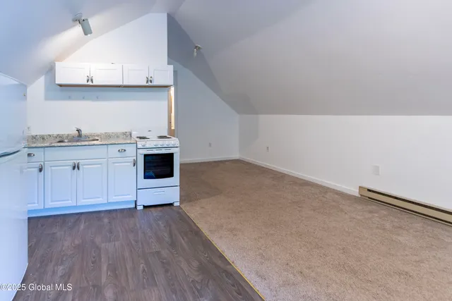 $599,900 | 17564 Highway 22, Berlin, NY 12022