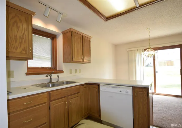 $1,895 | 7455 Montclair Drive, Fort Wayne, IN 46804