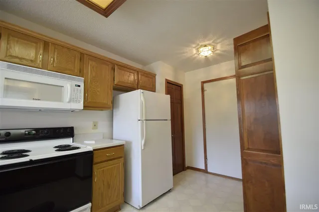 $1,895 | 7455 Montclair Drive, Fort Wayne, IN 46804