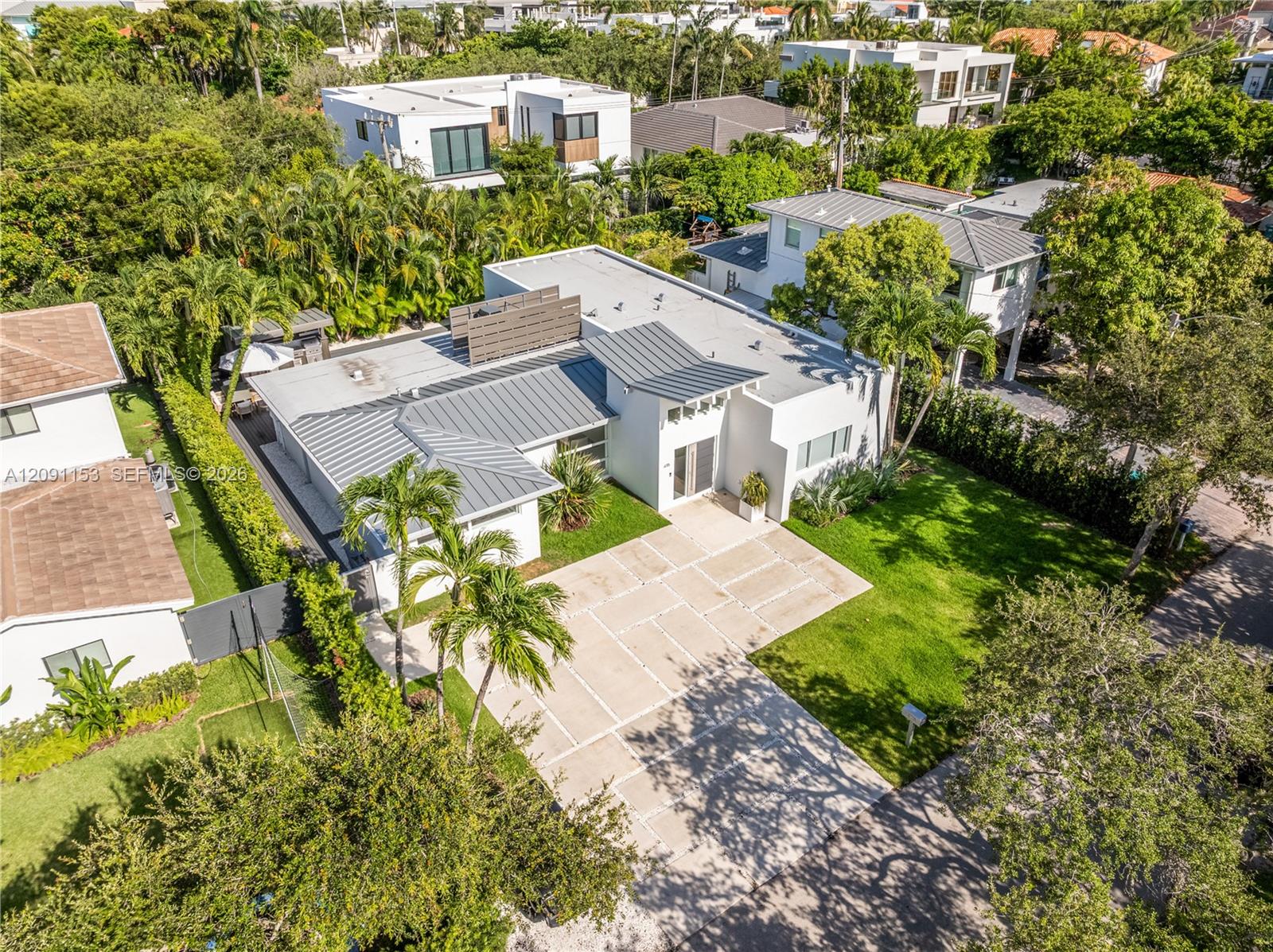 475 Woodcrest Road Key Biscayne, FL 33149 - Photo 65 of 73 Gallery Image 65