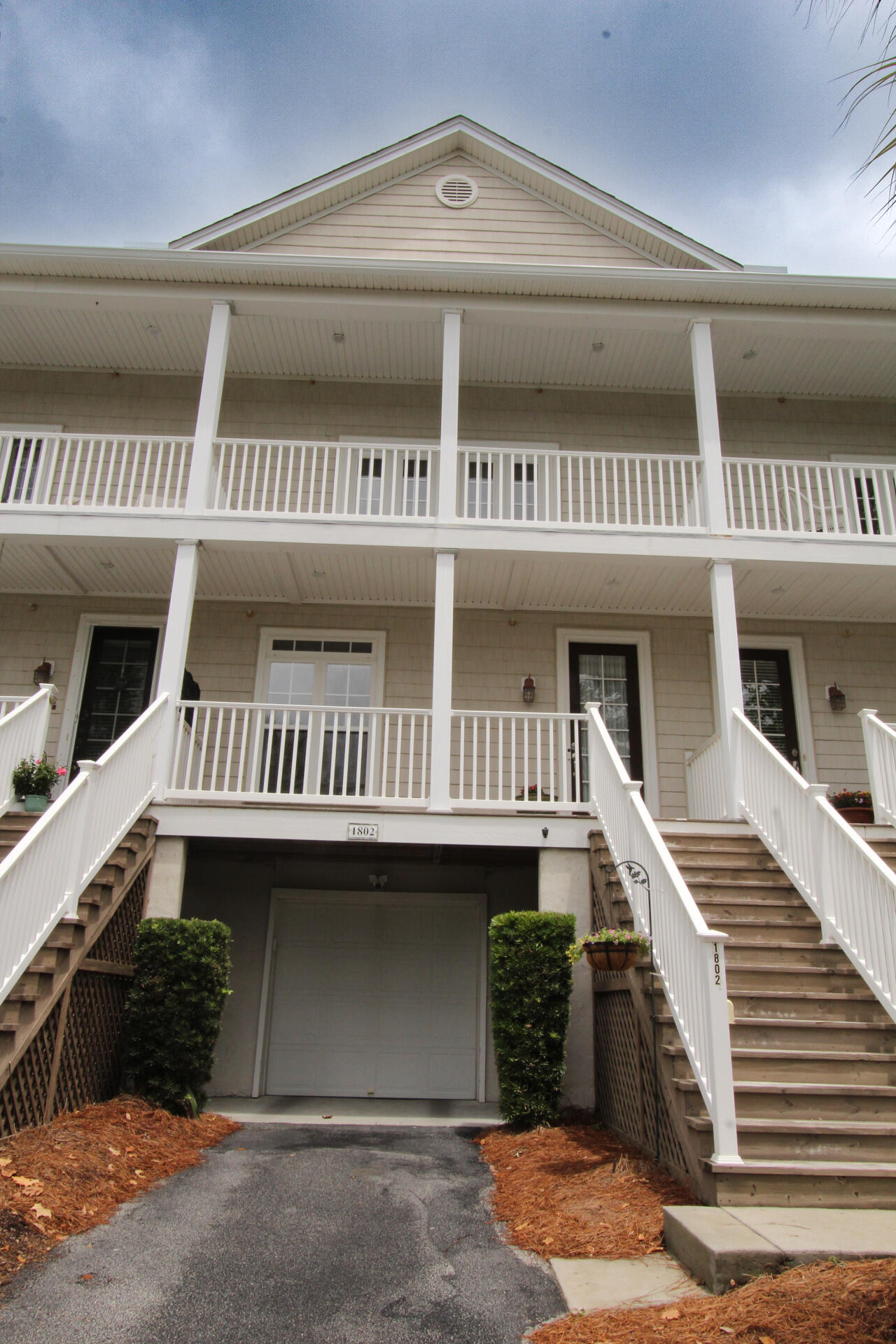 1802 Hopeman Lane Mount Pleasant, SC 29466 - Photo 2 of 35