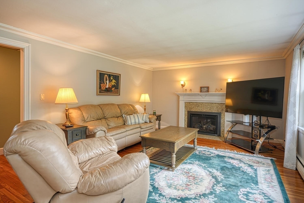 18 Lodge Road Natick, MA 01760 - Photo 14 of 32 Gallery Image 14