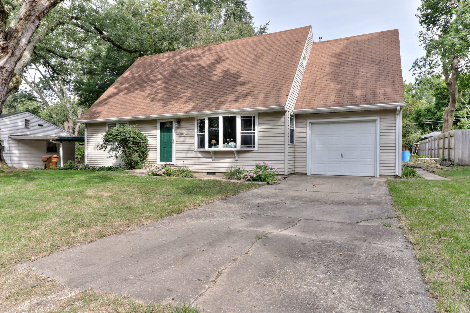 1602 Sheridan Road Champaign, IL 61821 - Photo 2 of 39