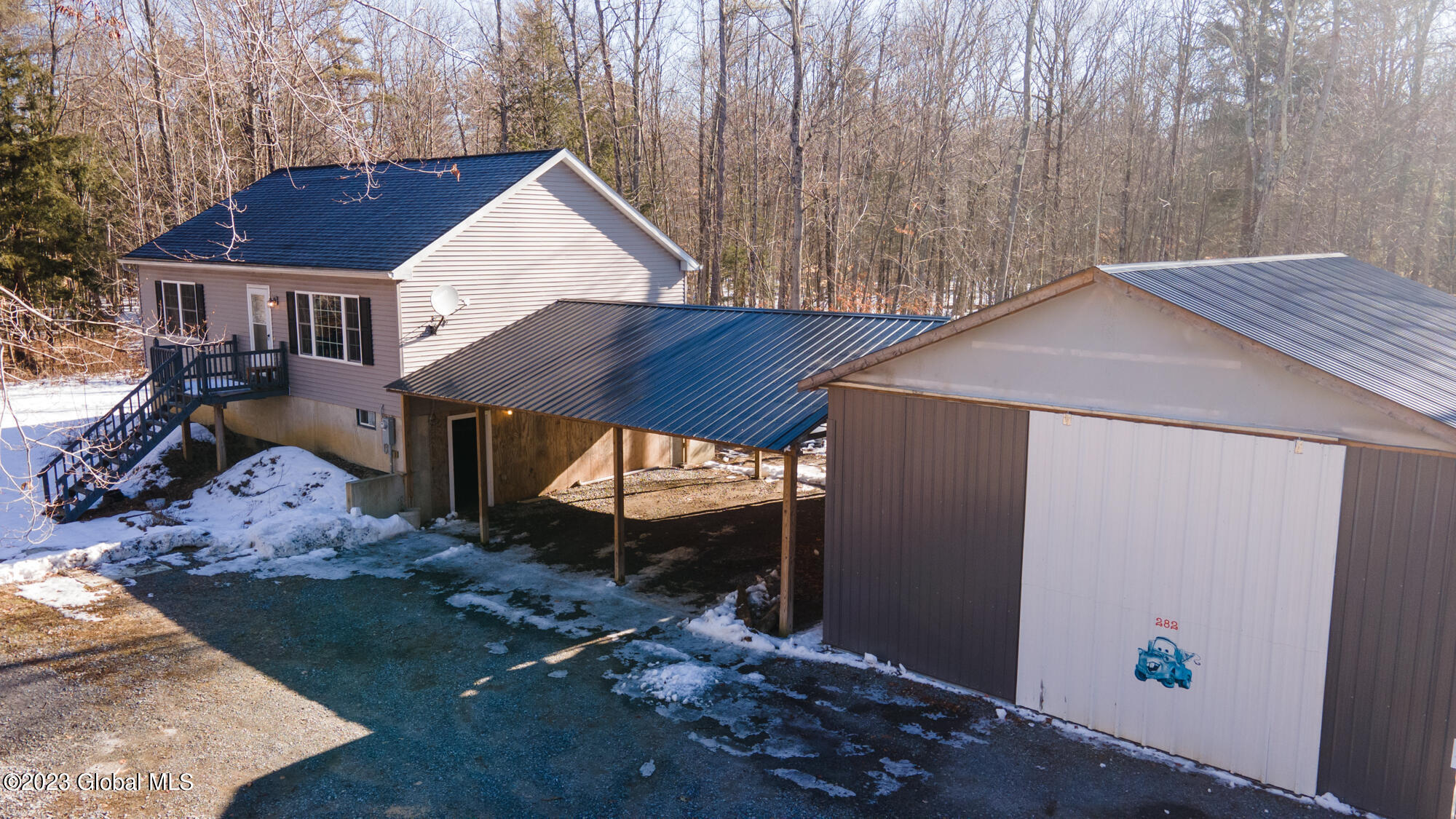 282 Ganesvoort Road - Brad Laustrup (12