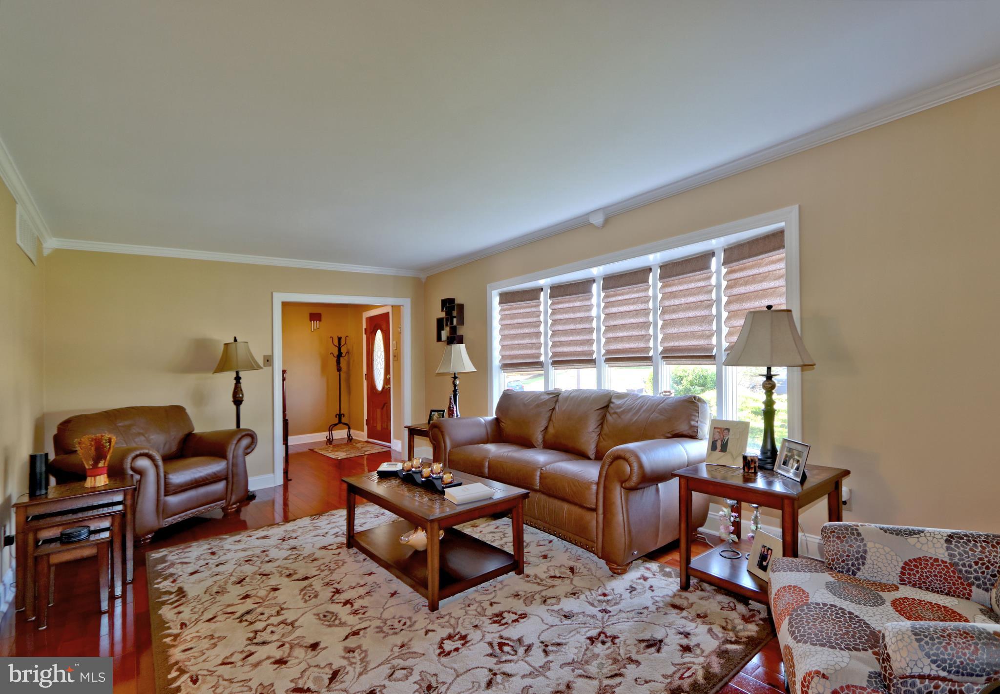 10 Vicksburg Road Laurel Springs, NJ 08021 - Photo 10 of 37 Formal Living Room