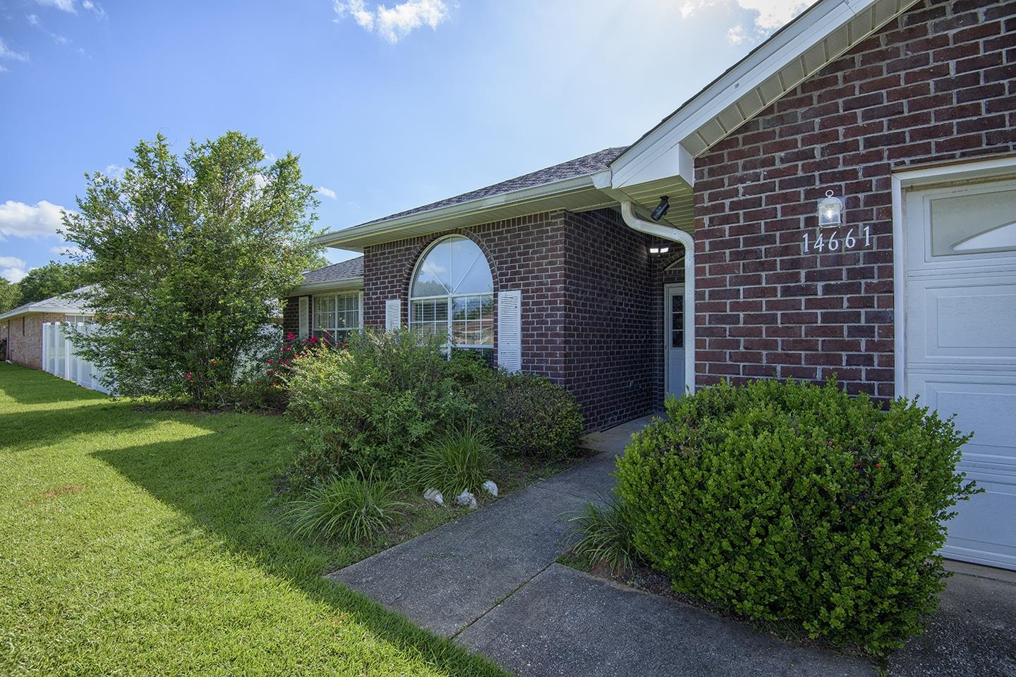 14661 Pawnee Court Foley, AL 36535 - Photo 2 of 17