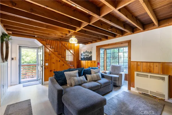 $379,000 | 610 Club House Drive, Twin Peaks, CA 92391