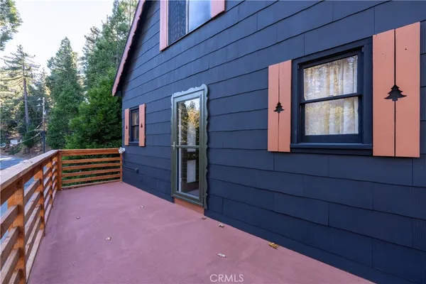 $379,000 | 610 Club House Drive, Twin Peaks, CA 92391