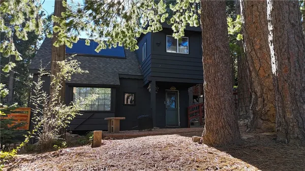 $379,000 | 610 Club House Drive, Twin Peaks, CA 92391