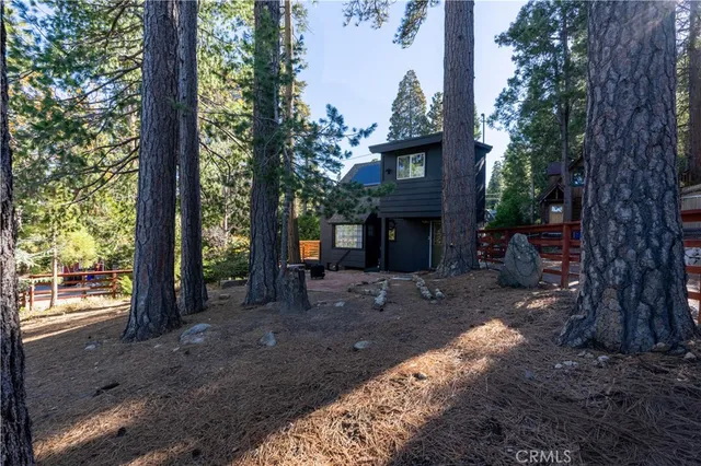 $385,000 | 610 Club House Drive, Twin Peaks, CA 92391