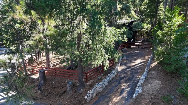 $385,000 | 610 Club House Drive, Twin Peaks, CA 92391