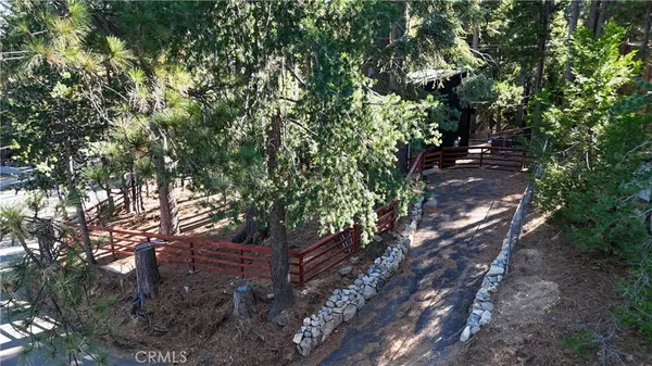 $379,000 | 610 Club House Drive, Twin Peaks, CA 92391