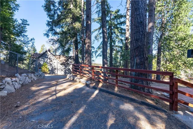 $385,000 | 610 Club House Drive, Twin Peaks, CA 92391