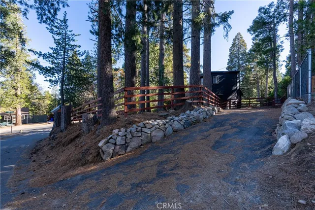 $385,000 | 610 Club House Drive, Twin Peaks, CA 92391