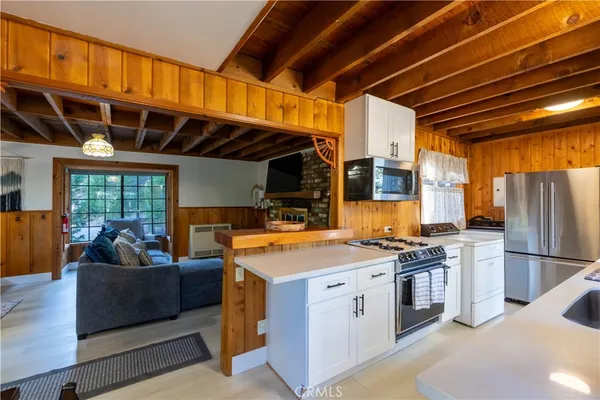 $379,000 | 610 Club House Drive, Twin Peaks, CA 92391