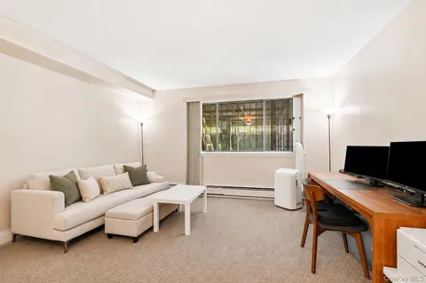 $1,050,000 | 3303 Palmer Avenue | Eastchester