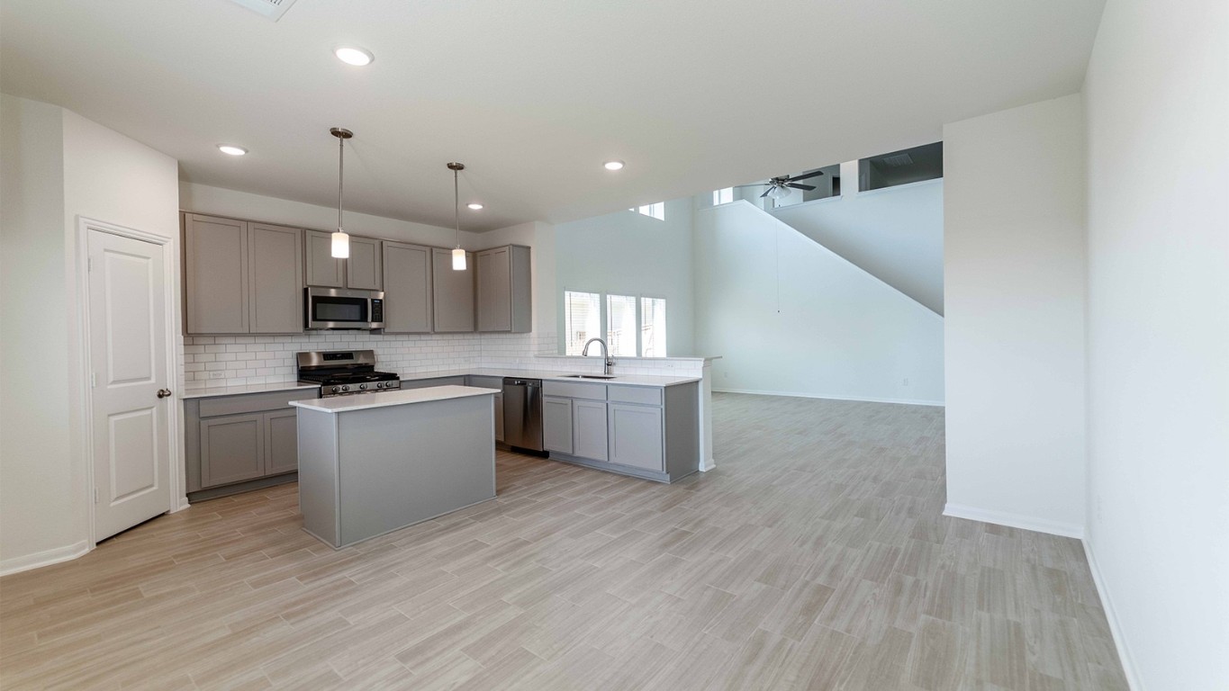 13621 Endless Narrow Lane Elgin, TX 78621 - Photo 9 of 19