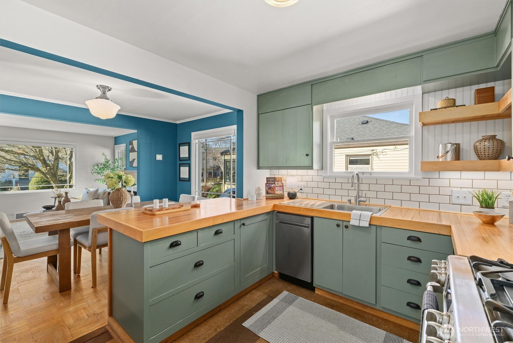 8014 17th Avenue Northwest Seattle, WA 98117 - Photo 12 of 38