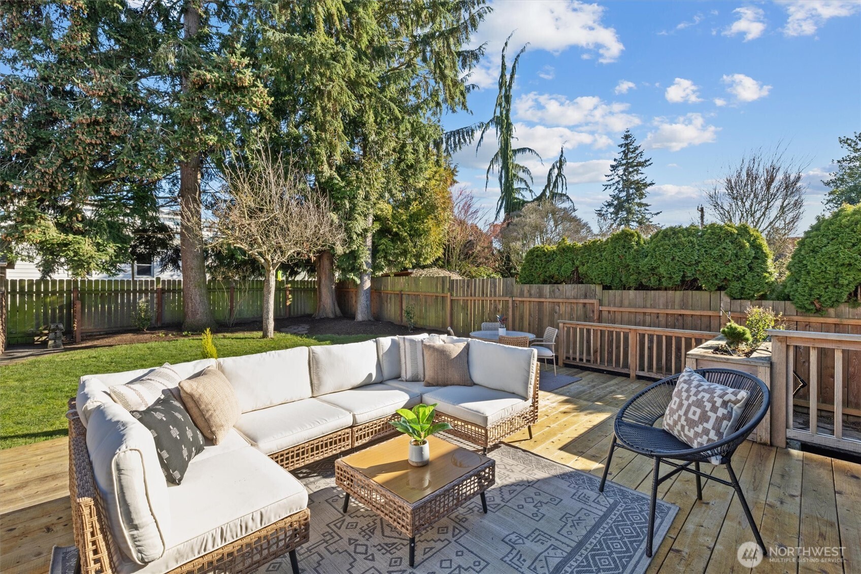 8014 17th Avenue Northwest Seattle, WA 98117 - Photo 23 of 38