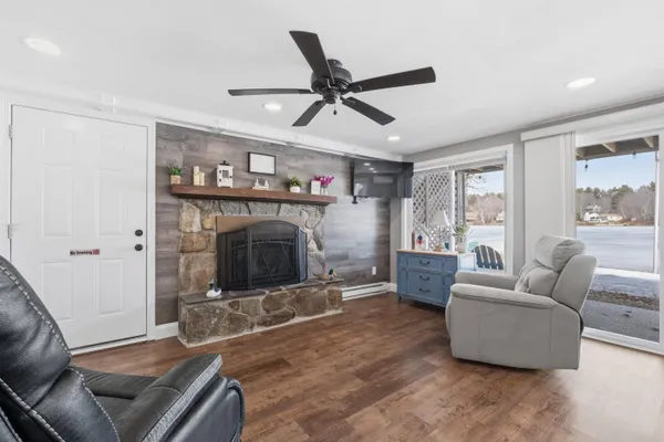 $899,000 | 222 Varney Road, Barnstead, NH 03225