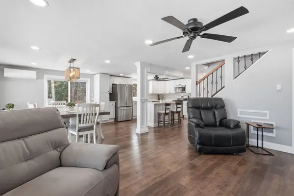 $899,000 | 222 Varney Road, Barnstead, NH 03225