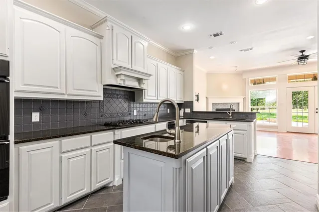 $495,000 | 119 Sugartree Circle, Lipan, TX 76462