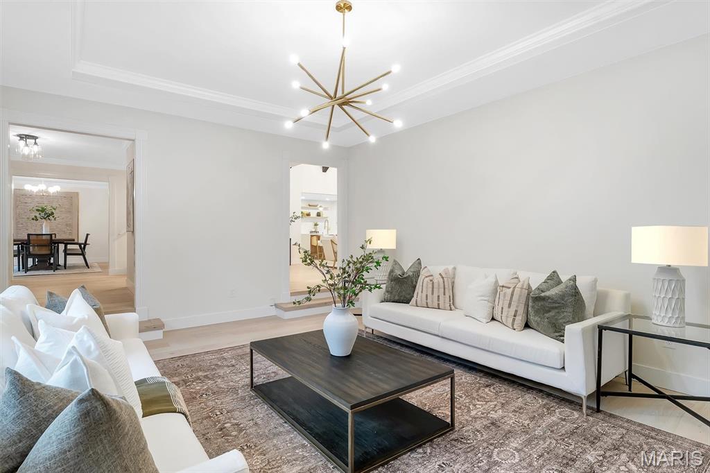 10656 Ladue Road St. Louis, MO 63141 - Photo 23 of 59 Gallery Image 23