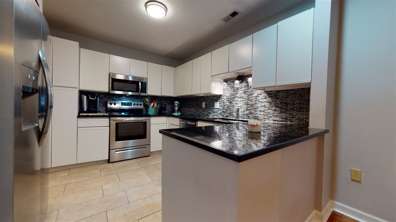 3827 Carnegie Lane Raleigh, NC 27612 - Photo 3 of 30 Photo 3