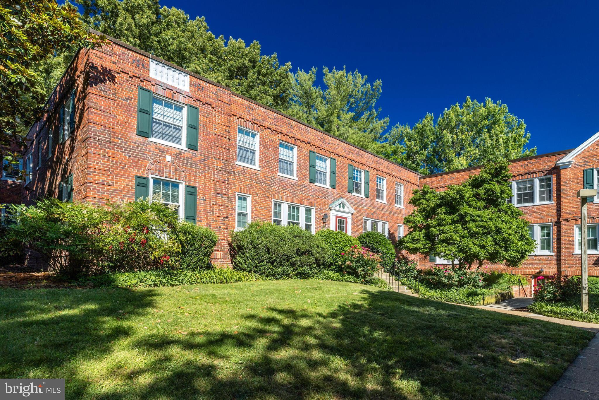 1913 Key Boulevard, Unit 11572 Arlington, VA 22201 - Photo 1 of 26