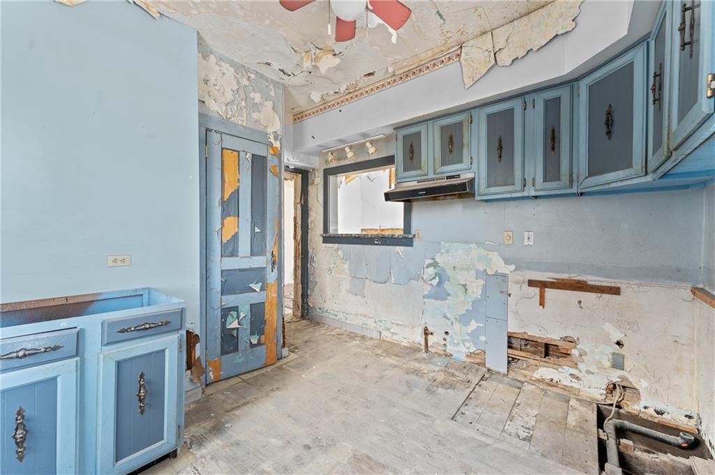 2417 Osgood Street Pittsburgh, PA 15214 - Photo 16 of 28