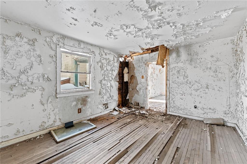 2417 Osgood Street Pittsburgh, PA 15214 - Photo 10 of 28