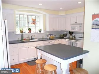 211 Clwyd Road Bala Cynwyd, PA 19004 - Photo 7 of 11 Kitchen