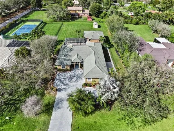 $2,025,000 | 12343 Northwest 19th Street, Plantation, FL 33323