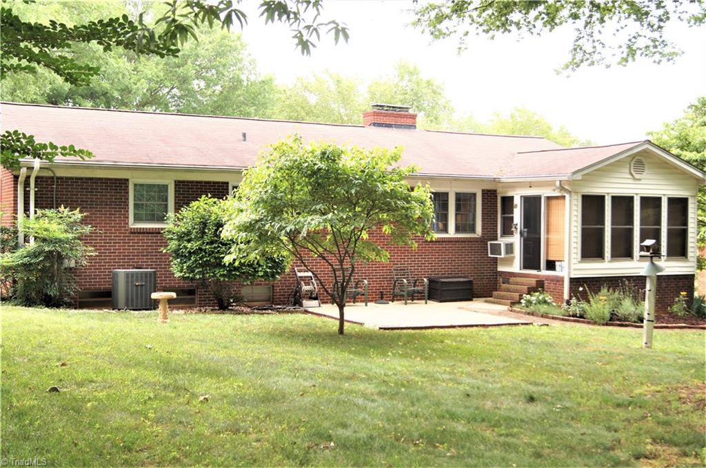 2520 Weymoth Road Winston-Salem, NC 27103 - Photo 22 of 30 Exterior back