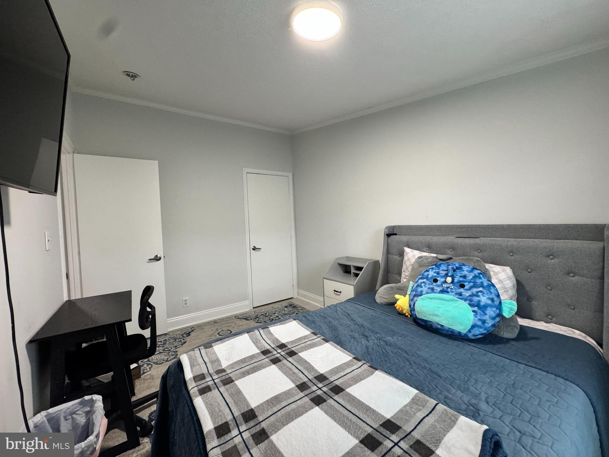 5 Emery Circle Delmar, DE 19940 - Photo 31 of 49 a living room with furniture and a flat screen tv