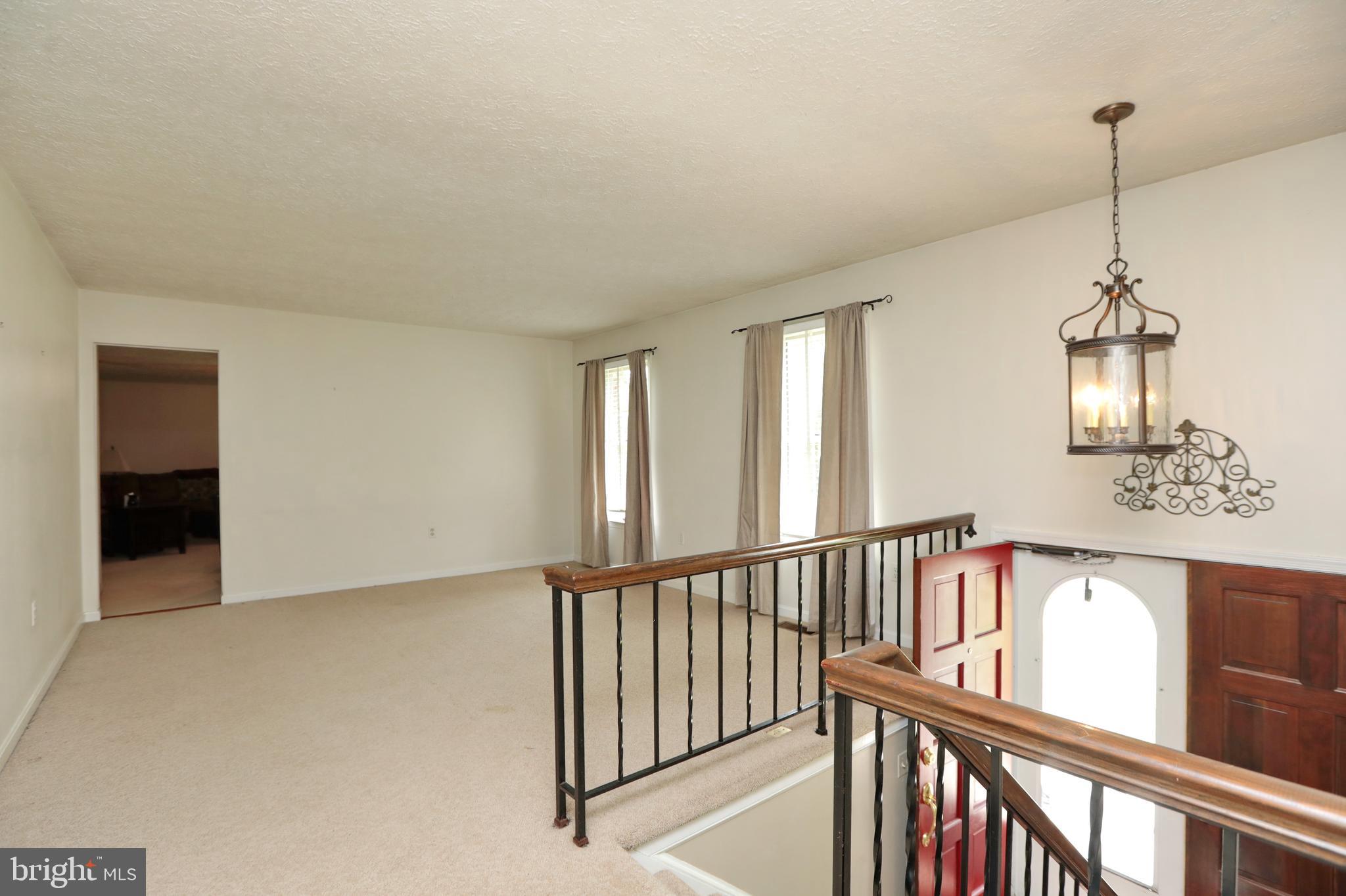 8865 Lowell Road Pomfret, MD 20675 - Photo 18 of 46 Living Room or Dining Room