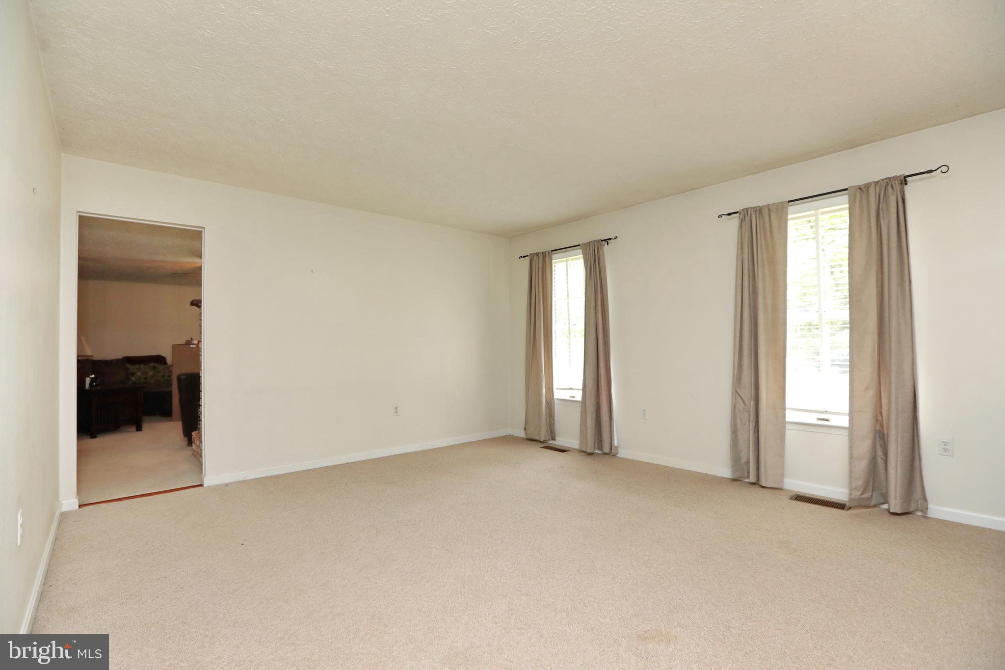 8865 Lowell Road Pomfret, MD 20675 - Photo 19 of 46 Living Room or Dining Room