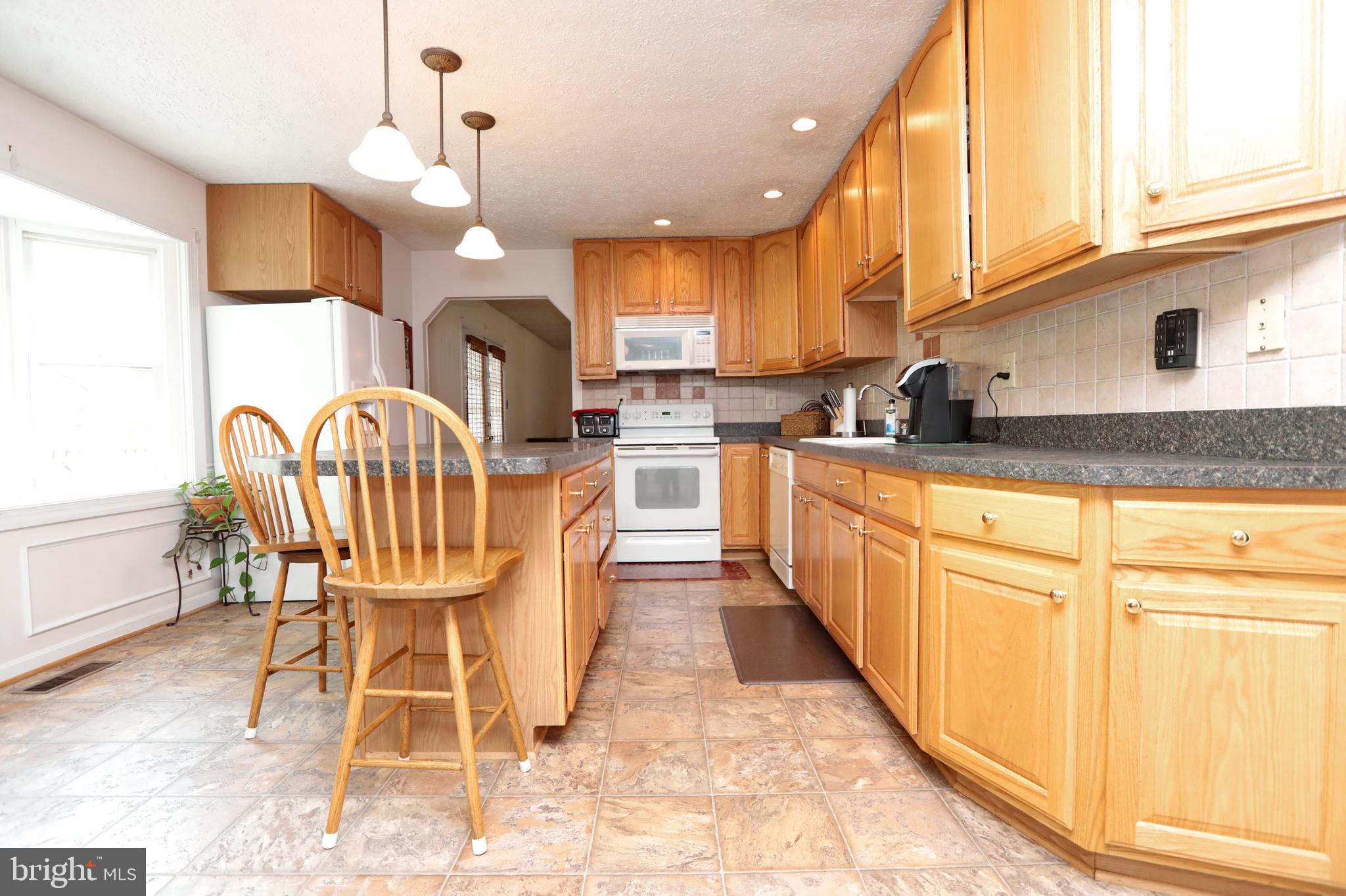 8865 Lowell Road Pomfret, MD 20675 - Photo 22 of 46 Kitchen