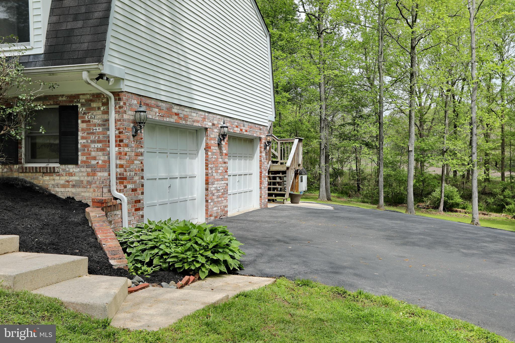 8865 Lowell Road Pomfret, MD 20675 - Photo 5 of 46