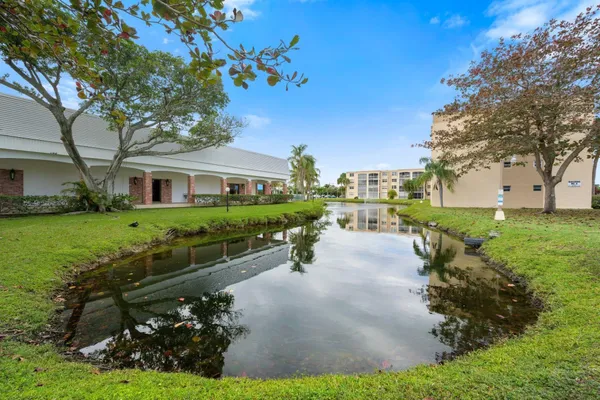 $189,000 | 600 Northeast 2nd Street, Unit 304, Dania Beach, FL 33004