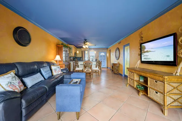 $189,000 | 600 Northeast 2nd Street, Unit 304, Dania Beach, FL 33004